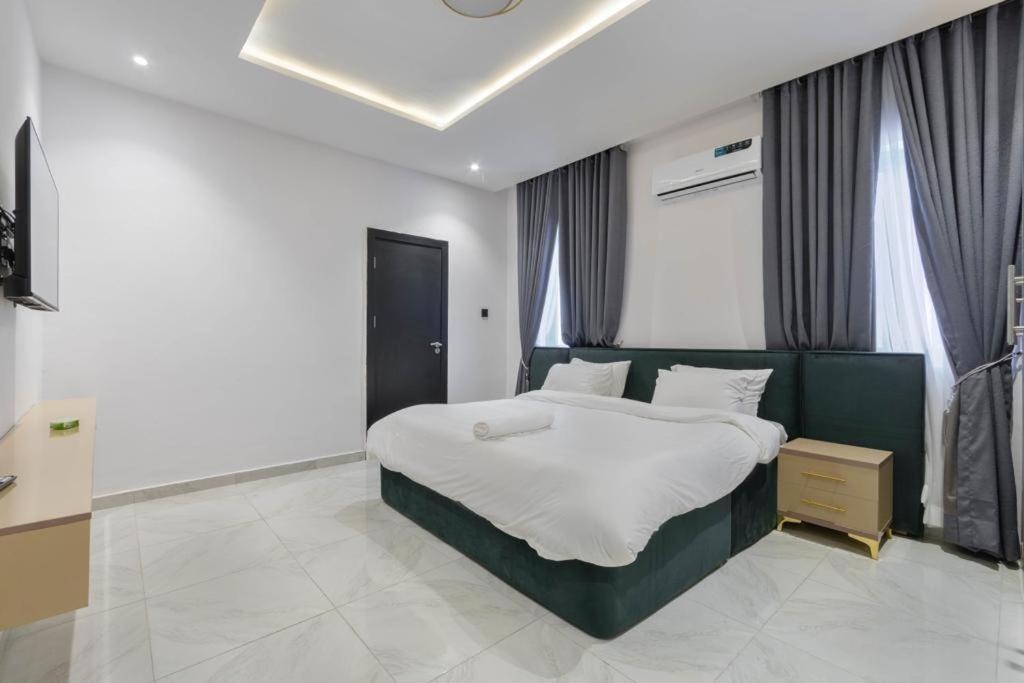 Villa Toscana Luxe Gra Port Harcourt Εξωτερικό φωτογραφία